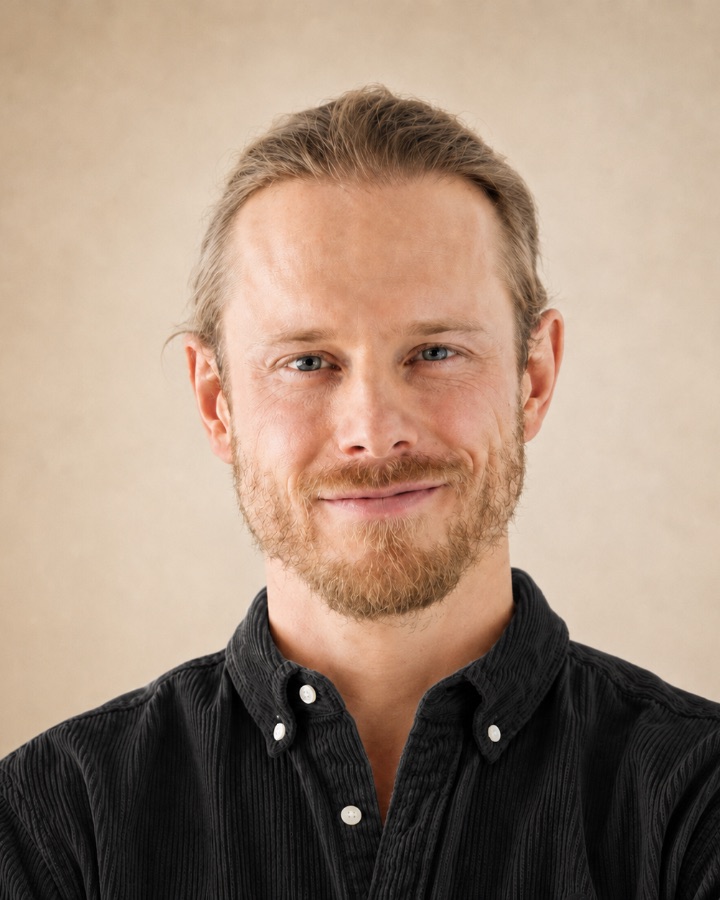 Portrait of Christopher Diedrich, Partner at 2x Labs